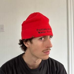 Vintage Red Y2K Lands End Missoula Beanie Winter Hat Skullcap